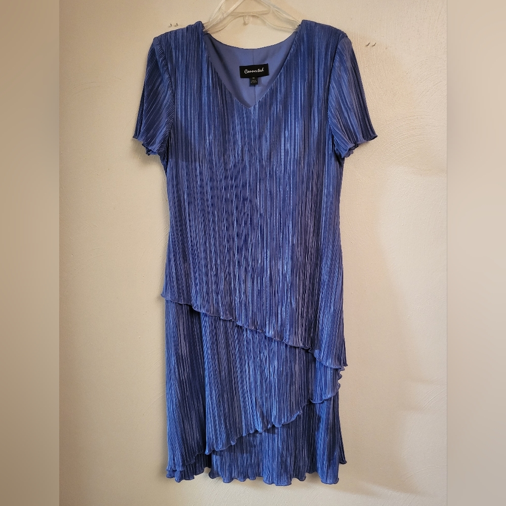 Short sleeve purple dress